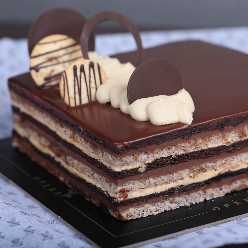 Details 133+ order cake online qatar best in.eteachers